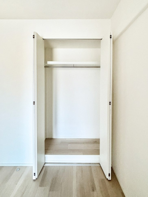 ���[ �m���N���[�[�b�g�B���s��������̂Ō���̈ߗނ�����������[�ł��܂��B