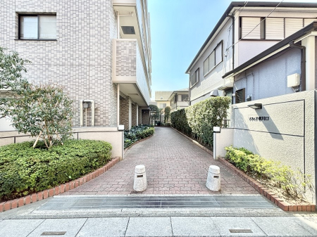 �G���g�����X �������������͋C�̃G���g�����X