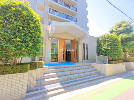 �G���g�����X -