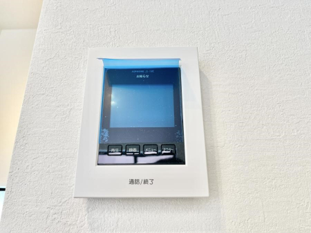���̑����� TV���j�^�[�t�C���^�[�t�H�����t���Ă��ăZ�L�����e�B�[�� 