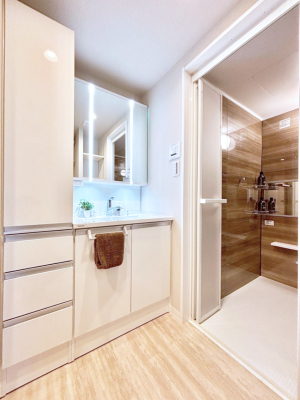 ���ʑ�E���ʏ� ������������ʉ��ώ��Œ��̐g�x�x�����K  