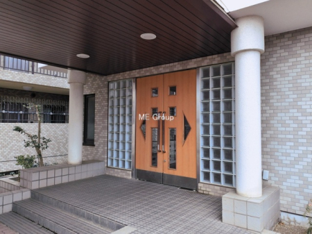 �G���g�����X -