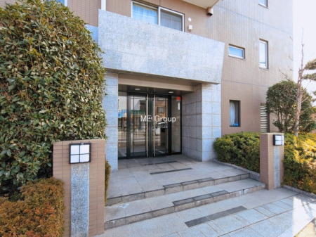 �G���g�����X -