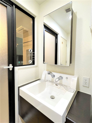 ���ʑ�E���ʏ� ������������ʉ��ώ��Œ��̐g�x�x�����K  