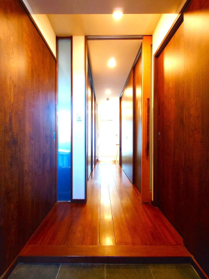 ���� �Ƒ��̋A��₨�q�l�������������}���錺��  