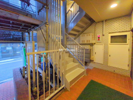 �G���g�����X -