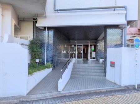 �G���g�����X -