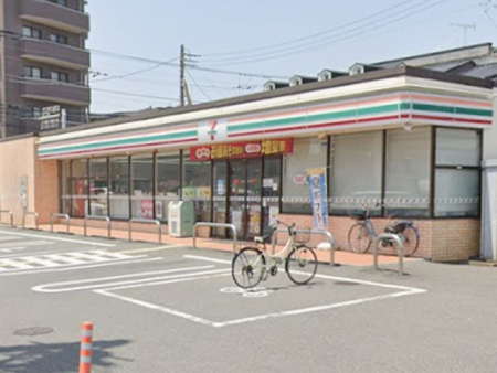 ���ӊ� �R���r�j 400m �Z�u��-�C���u�������O���R���ړX