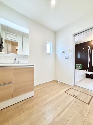 ���̑� �L�X�Ƃ�Ƃ�̂��郉���h���[�X�y�[�X�B  