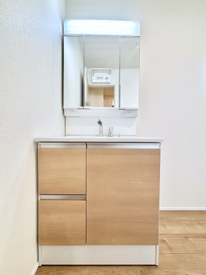 ���ʑ�E���ʏ� �傫�����₷���O�ʋ��Ő�����������ʑ�́A�g�����Ȃ݃`�F�b�N�┧�̂������ɂ������߂ł��B 