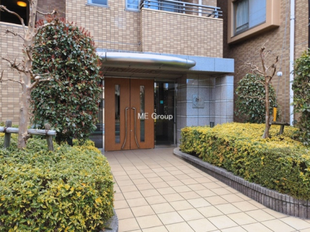 �G���g�����X -