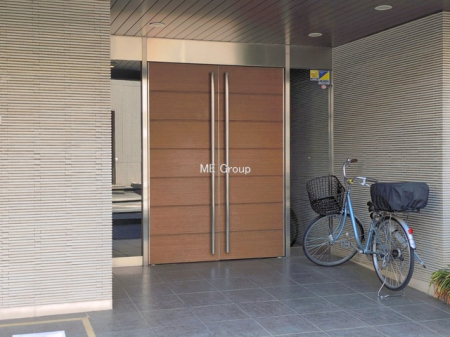 �G���g�����X -