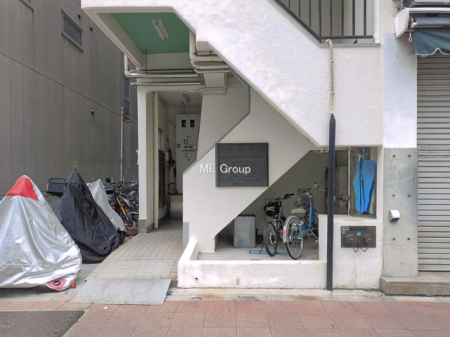 �G���g�����X -