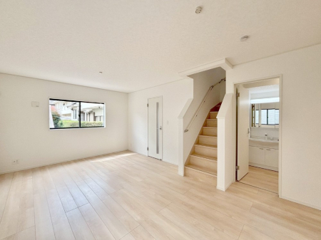 ���̑����� ���r���O�K�i���Ƒ��̏Ί�Ɖ�b���Ȃ��ł���܂�  