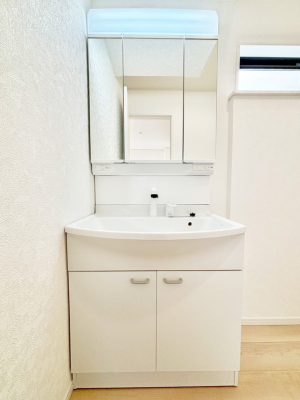 ���ʑ�E���ʏ� �傫�����₷���O�ʋ��Ő�����������ʑ�́A�g�����Ȃ݃`�F�b�N�┧�̂������ɂ������߂ł��B 