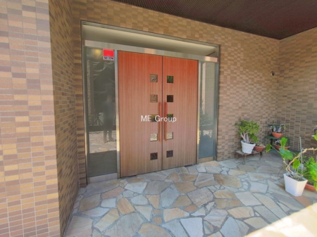 �G���g�����X -