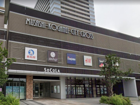 ���ӊ� �V���b�s���O�Z���^�[ 1300m SOCOLA�i�\�R���j����������N���X