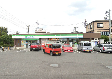 ���ӊ� �R���r�j 300m �t�@�~���[�}�[�g ��������X