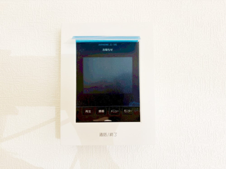 ���̑����� TV���j�^�[�t�C���^�[�t�H�����t���Ă��ăZ�L�����e�B�[��