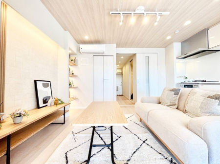 ���̑����� �Ƒ��c���̎��Ԃ����������Ȃ��났�̃_�C�j���O�B   