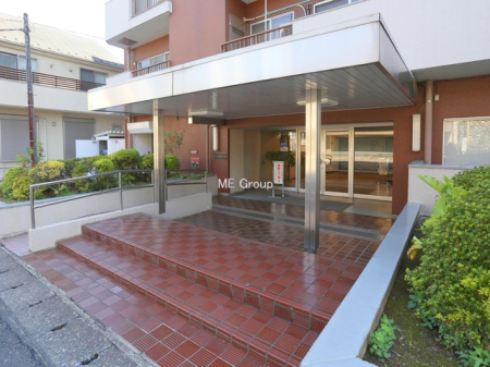 �G���g�����X -