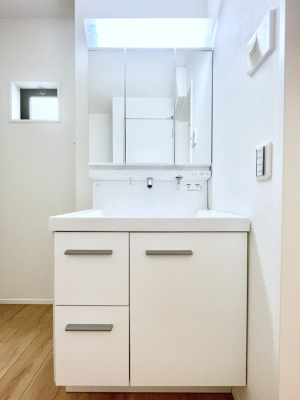 ���ʑ�E���ʏ� �傫�����₷���O�ʋ��Ő�����������ʑ�́A�g�����Ȃ݃`�F�b�N�┧�̂������ɂ������߂ł��B 