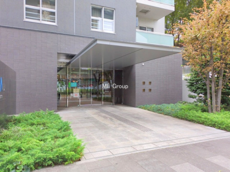 �G���g�����X -