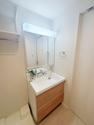 ���ʑ�E���ʏ� ������������ʉ��ώ��Œ��̐g�x�x�����K  