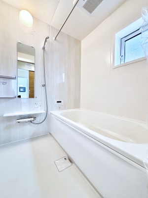 ���� ����̔�����₷��؂ȃo�X�^�C���B�������Ƃ����C���y����Ŕ����Ƃ肽���ł��ˁI  