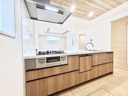 �L�b�`�� �������������I�ɁA�y�����I�V�X�e���L�b�`��  