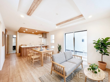 ���r���O �������������͋C�̂k�c�j�͉Ƒ��݂�Ȃ̉��K��ԁ��Ƌ��CG�ł�