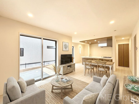 ���r���O �傫�ȑ����炽���Ղ�̗z���ƕ����������郊�r���O���Ƌ��CG�ł�  