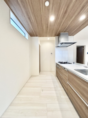 �L�b�`�� ��Ƃ肠��L�b�`���ł͂��Ƒ��Ɗy�������������ł��܂��B