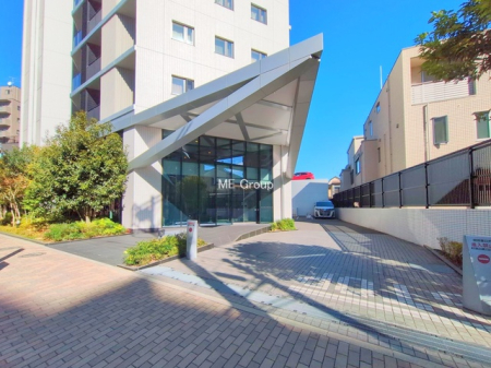 �G���g�����X -