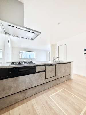 �L�b�`�� ��Ƃ肠��L�b�`���ł͂��Ƒ��Ɗy�������������ł��܂��B