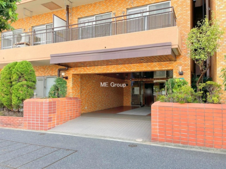 �G���g�����X -