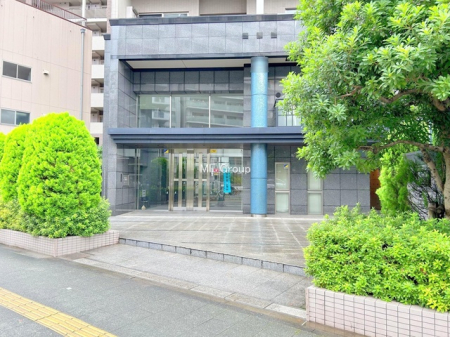 �G���g�����X -