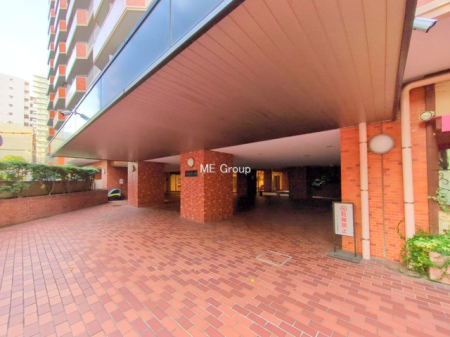 �G���g�����X -