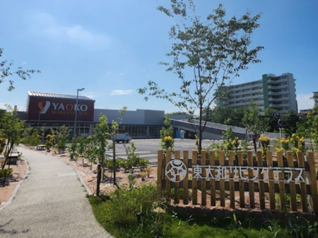 ���ӊ� �V���b�s���O�Z���^�[ 1800m ����a���r���O�e���X