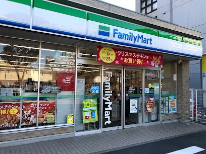 ���ӊ� �R���r�j 460m �t�@�~���[�}�[�g��O�������O�X