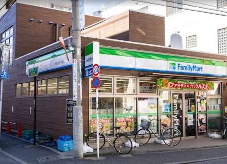 ���ӊ� �R���r�j 70m �t�@�~���[�}�[�g �Ђ΂肪�u�꒚�ړX