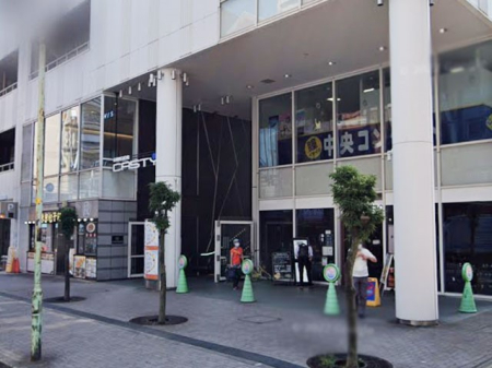 ���ӊ� �V���b�s���O�Z���^�[ 300m ���킮���L���X�e�B