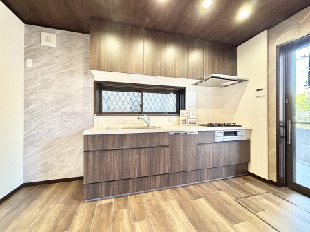 �L�b�`�� �������������I�ɁA�y�����I�V�X�e���L�b�`��