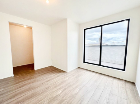 �Q�� ���邢�o���R�j�[�T�C�h�ɗm����ݒu�B�ڊo�߂̗ǂ��Q���ɁB   