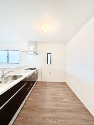 �L�b�`�� ��Ƃ肠��L�b�`���ł͂��Ƒ��Ɗy�������������ł��܂��B