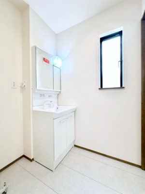 ���ʑ�E���ʏ� ���������Ă���̂Ŏ��C�̑����ꏊ�ł����C���ł����K�ł��B�����̐g�x�x���C�����ǂ��s���܂��ˁB