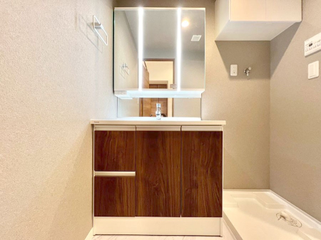 ���ʑ�E���ʏ� ������������ʉ��ώ��Œ��̐g�x�x�����K  