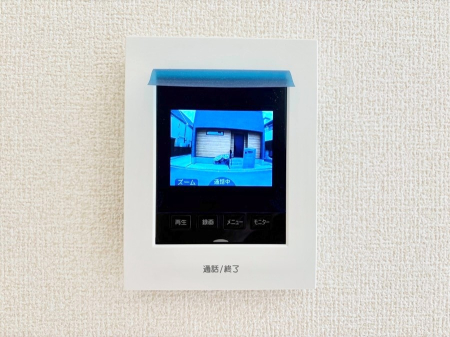 ���̑����� TV���j�^�[�t�C���^�[�t�H�����t���Ă��ăZ�L�����e�B�[��