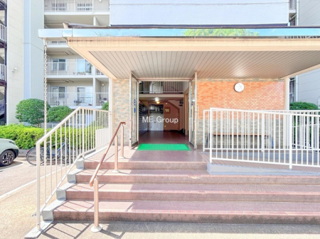 �G���g�����X -