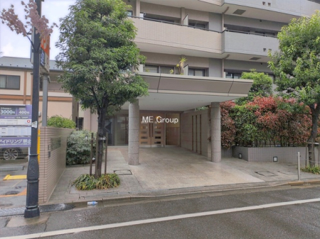 �G���g�����X -